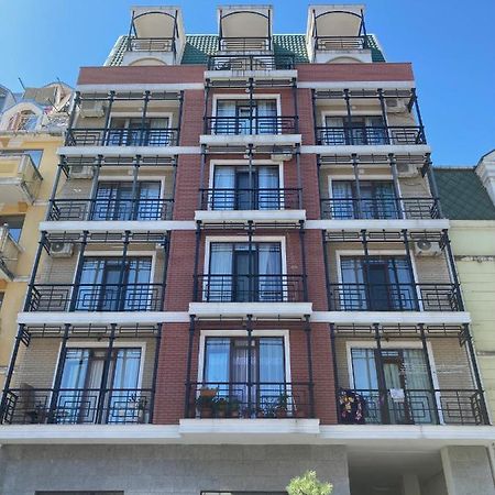 Barney'S Apartment Batum Dış mekan fotoğraf
